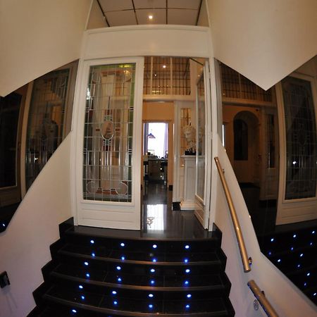 Budget Hotel Le Beau Rivage Мидълбург Екстериор снимка