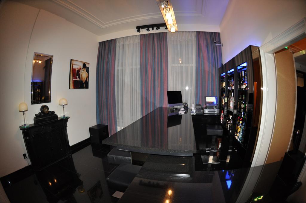 Budget Hotel Le Beau Rivage Мидълбург Екстериор снимка