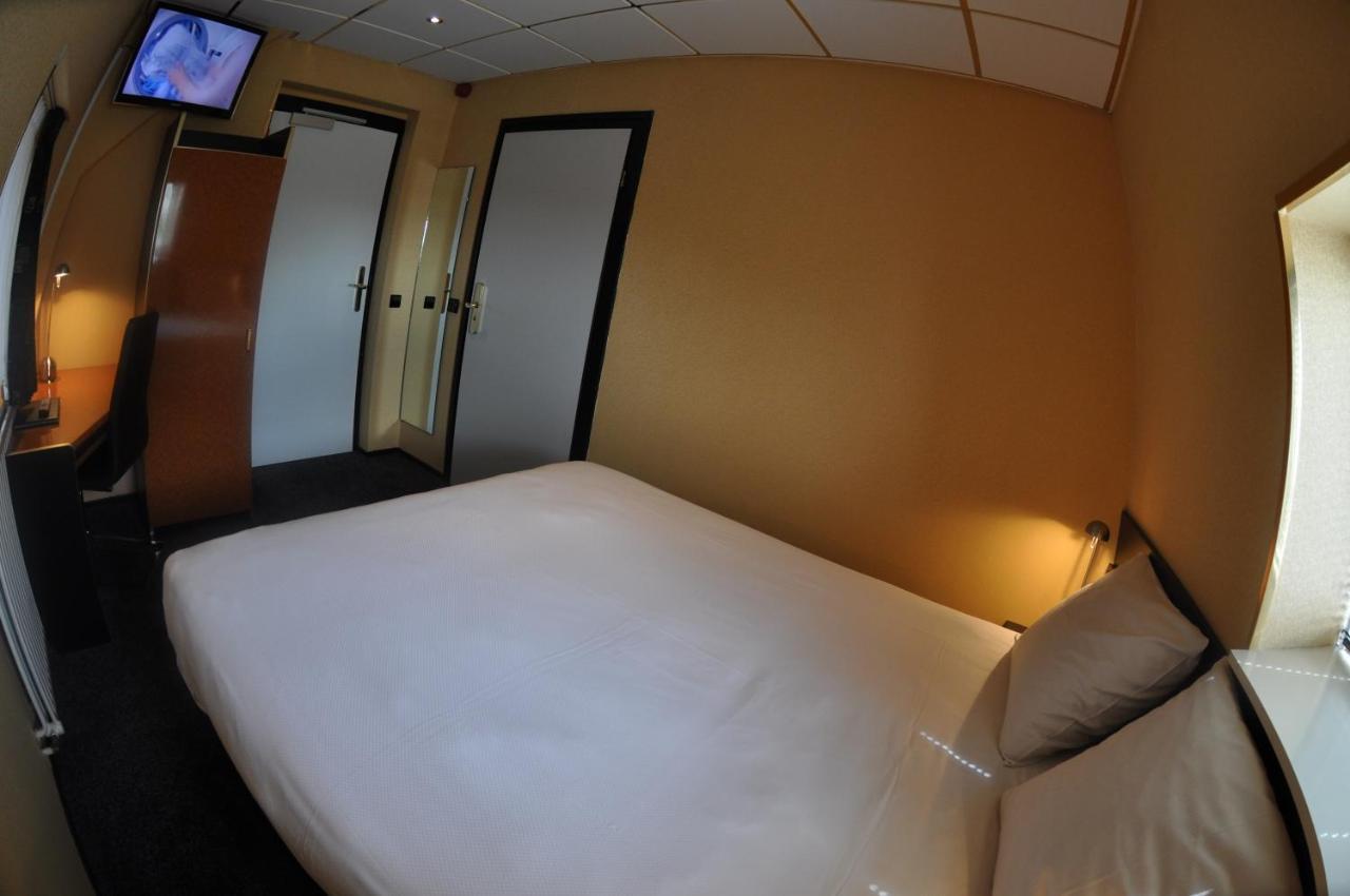 Budget Hotel Le Beau Rivage Мидълбург Екстериор снимка