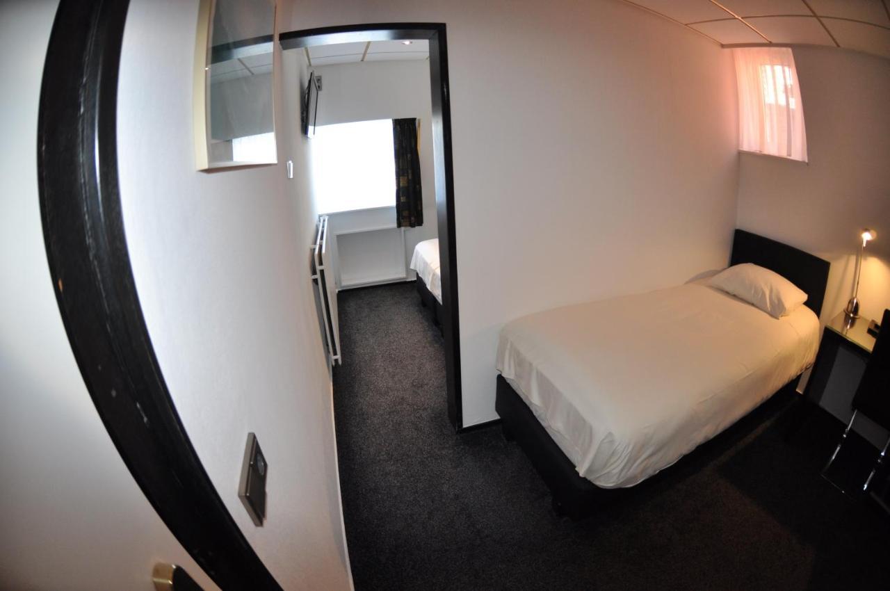 Budget Hotel Le Beau Rivage Мидълбург Екстериор снимка