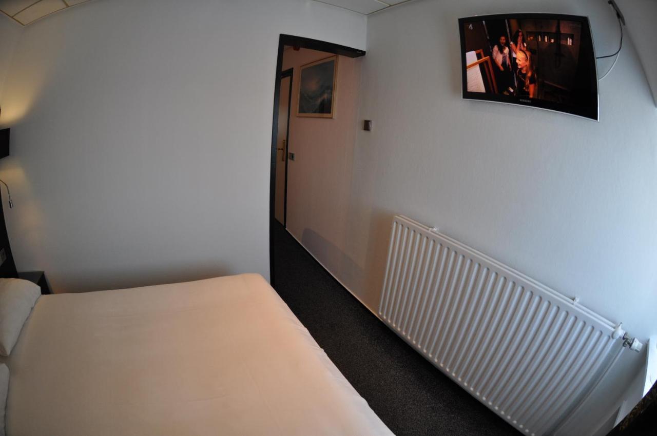 Budget Hotel Le Beau Rivage Мидълбург Екстериор снимка