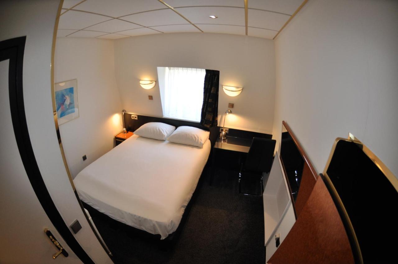 Budget Hotel Le Beau Rivage Мидълбург Екстериор снимка