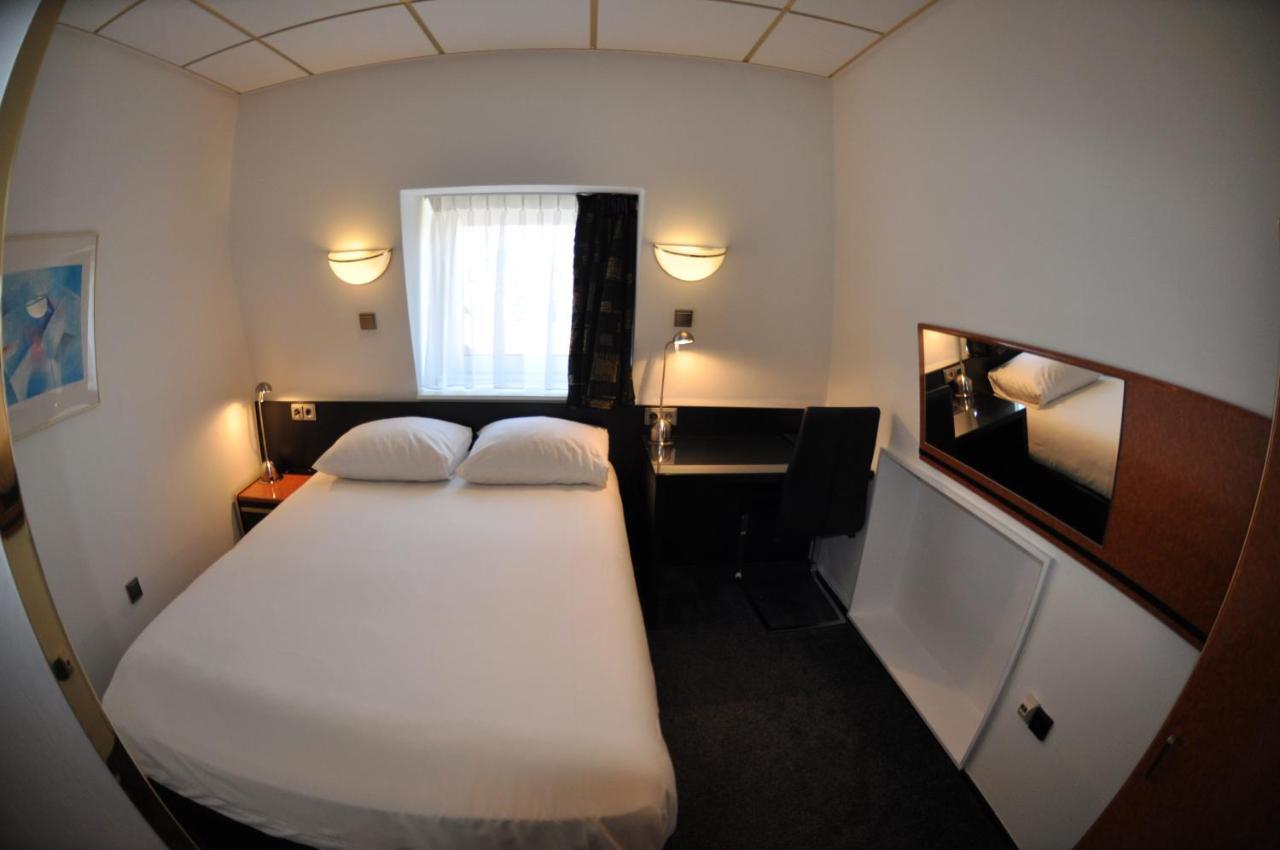 Budget Hotel Le Beau Rivage Мидълбург Екстериор снимка